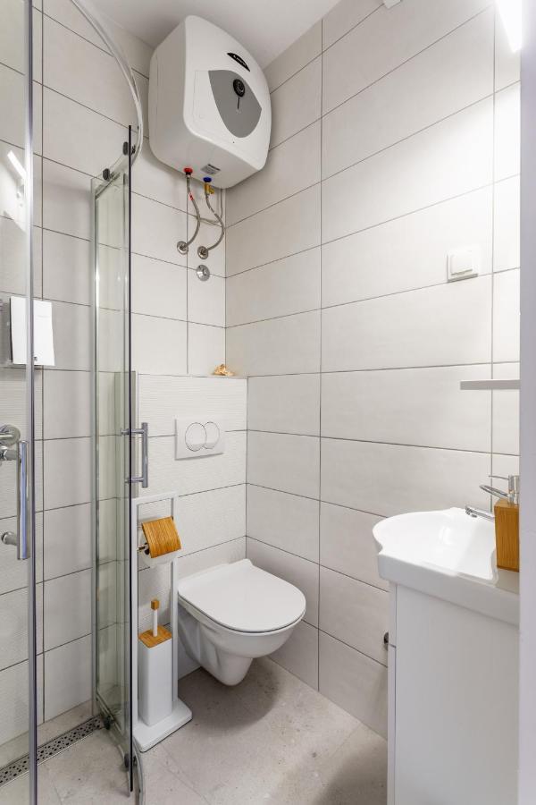 Apartments Luksa - Zf Hvar Hvar Town Bagian luar foto